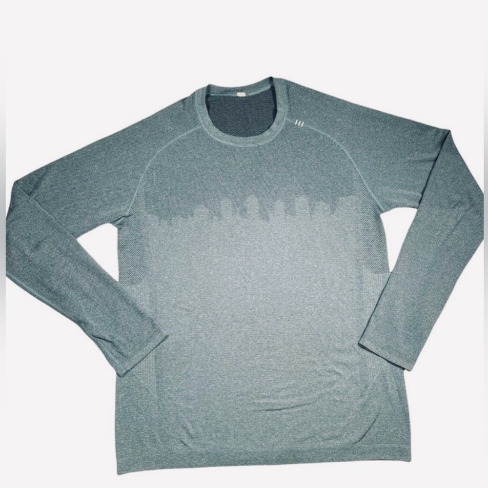 lululemon men’s Metal vent tech long sleeve Tee EUC